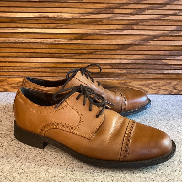 Cole Haan Shoes | Cole Haan Dustin Cap Toe Brogue Derby Oxford Tan Dress Shoes Size 7 Mens | Color: Brown/Tan | Size: 7 | Poshiblyannie's Closet
